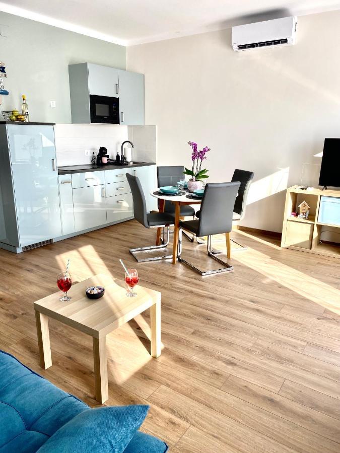 Azur Panorama Apartman Alsoors Exterior photo